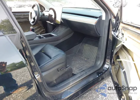 2023 Tesla Model Y Awd/Long Range Dual Motor All-Wheel Drive из США, поврежденный, VIN 7SAYGDEE7PF825882